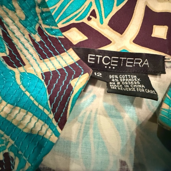 Etcetera by Carlisle Teal/White Floral Long sleeve Button Blouse Size 12/Large - Picture 4 of 13